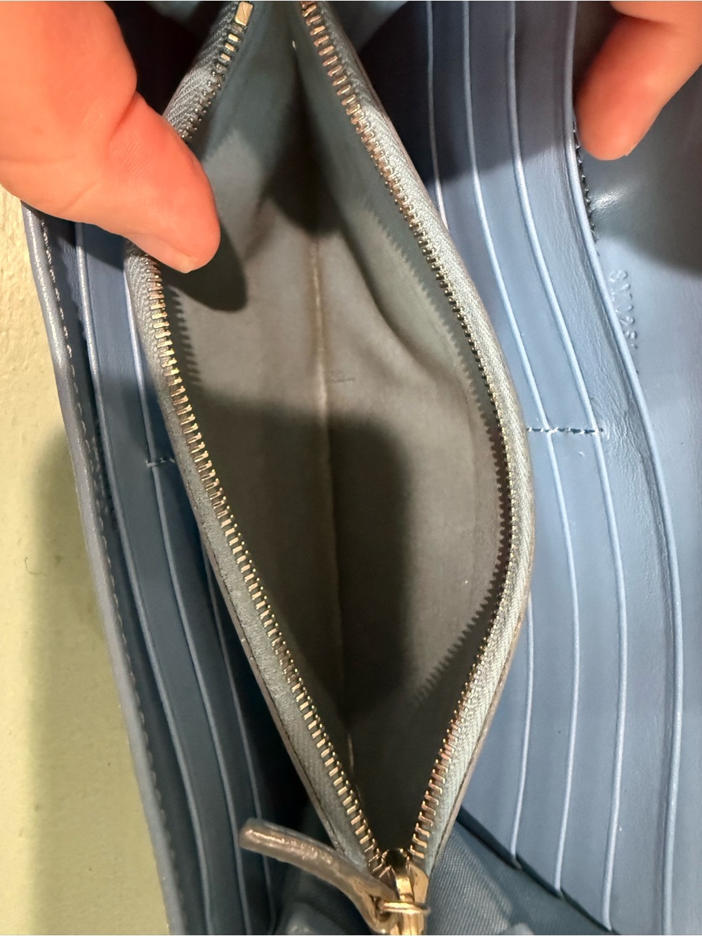 Fendi Blue Wallet - Picture 13 of 13